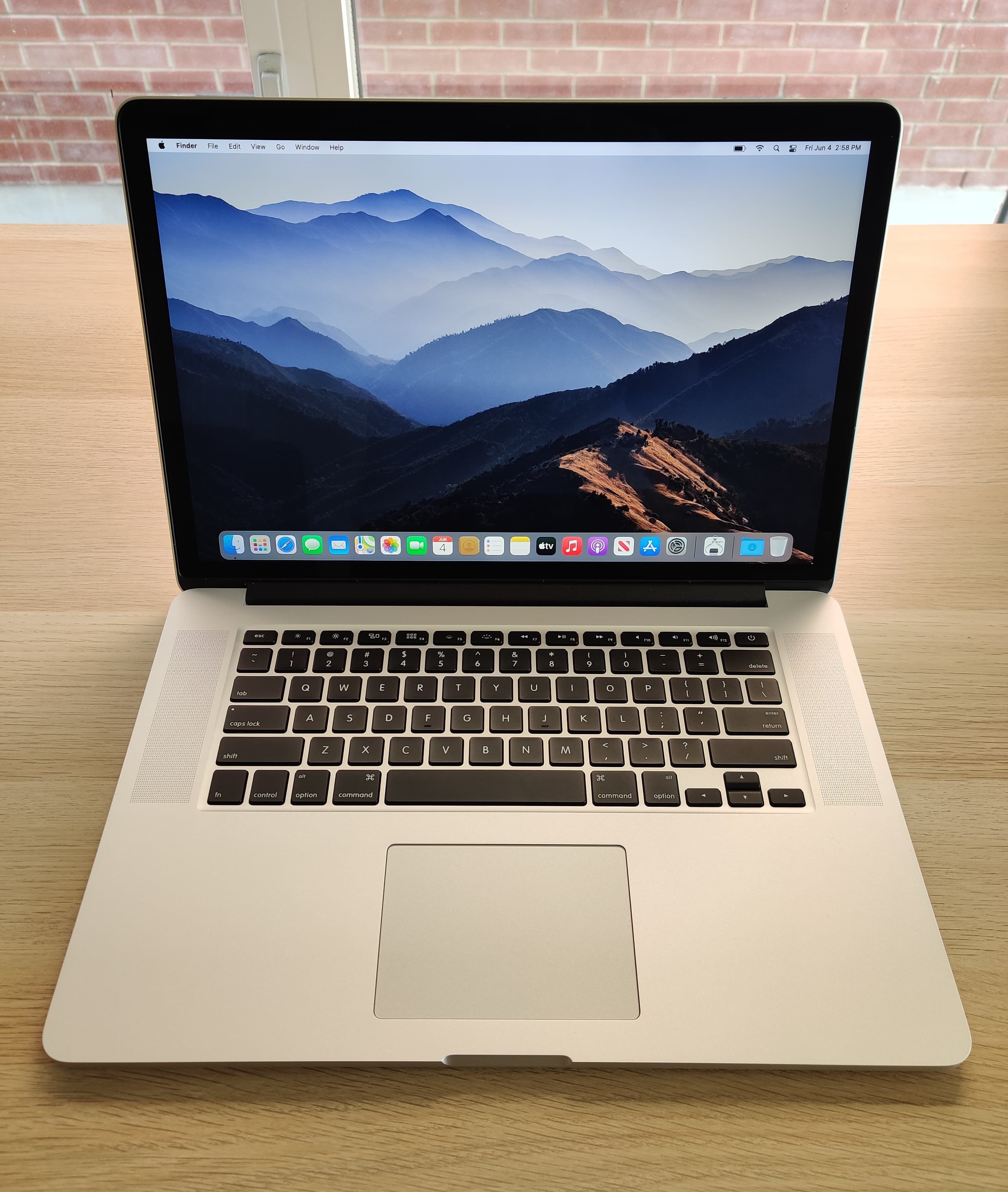 MacBook Pro (15-inch Retina, 2015) (i7, 16GB, 1TB) – Price Slice