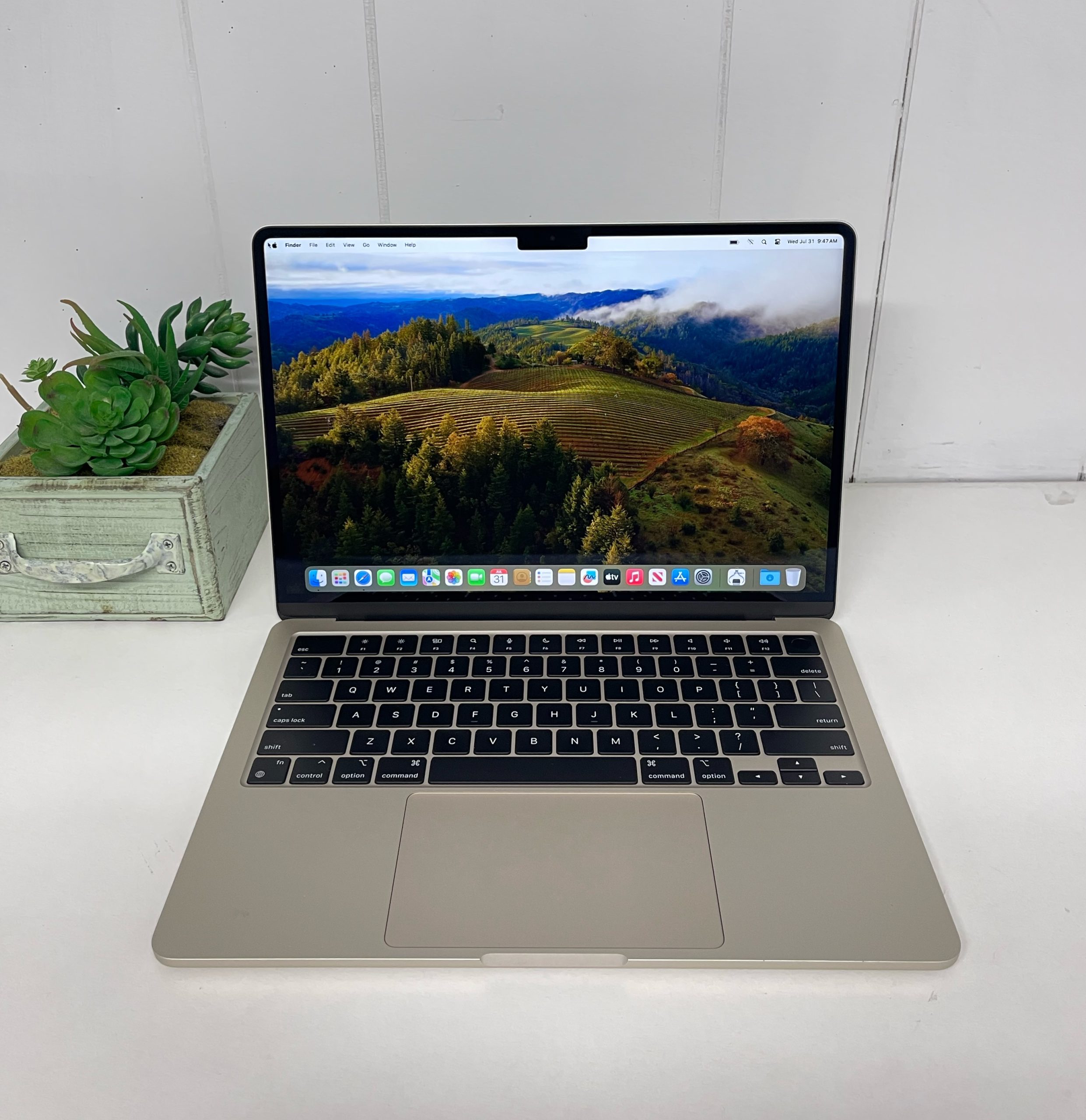 2022-MBA-M2-1322-Starlight-1-